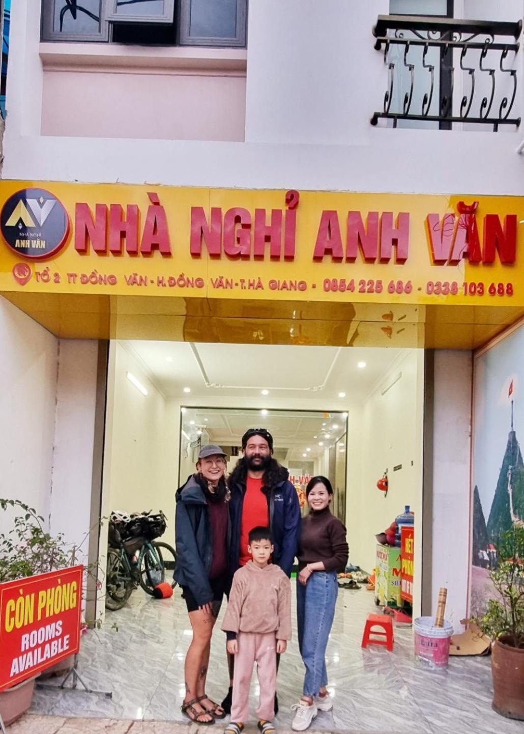 Nha Nghi Anh Van Dong Van  Buitenkant foto